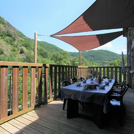 Holiday home Gite Spacieux Avec Terrasse Surplombant Riviere, Ideale Pour Peche Et Sports D'eau, Tout Inclus - Fr-1-582-17 *
